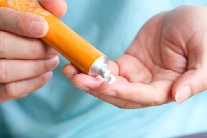 手のひらがかゆいときのスピリチュアルな意味は?左右で違いはある? 手のひらがかゆいときのスピリチュアルな意味は?左右で違いはある?